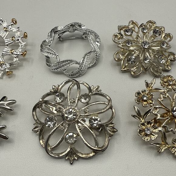 Vintage Brooch Lot Of 6 Avon Gerrys Rhinestone Flowers Snowflake Angel Wreath - Picture 4 of 14
